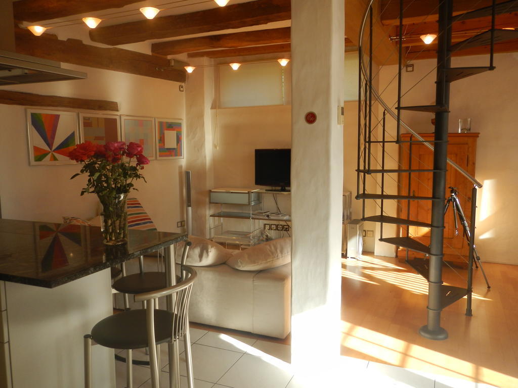 Guesthouse Les Mignardises Laufen-Uhwiesen Room photo